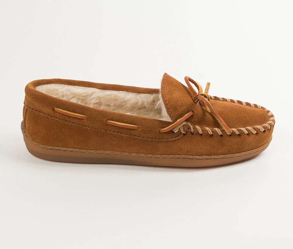 'Minnetonka' Men's Pile Lined Hardsole Moc Slipper - Brown (Ext. Sizes) 4 'Minnetonka' Men's Pile Lined Hardsole Moc Slipper - Brown (Ext. Sizes) - Image 4